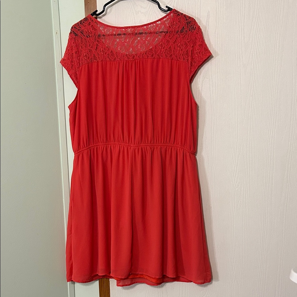 One Clothing Salmon Colored Lace Cap Sleeve Dress Size Medium - Picture 3 of 5